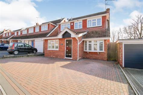Property for sale in billericay 4 bedroom semi-detached house for sale Marks Close, Billericay